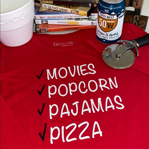 JAMMIES FOR YOUR FAMILIES Quarantine Costume - Picture 4 of 8